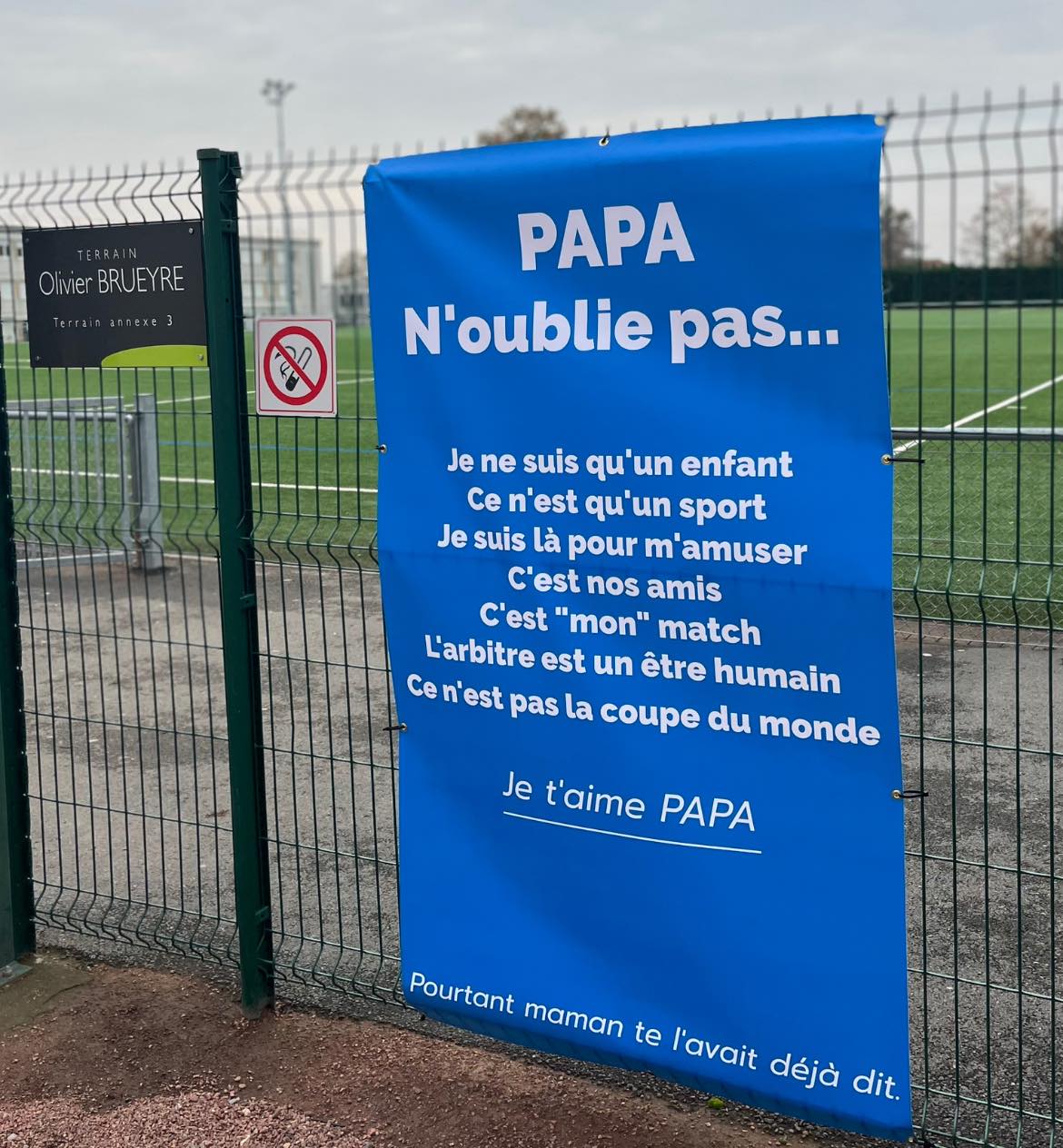 LA ROSEE - Affichage - Plainte fondée - JDP